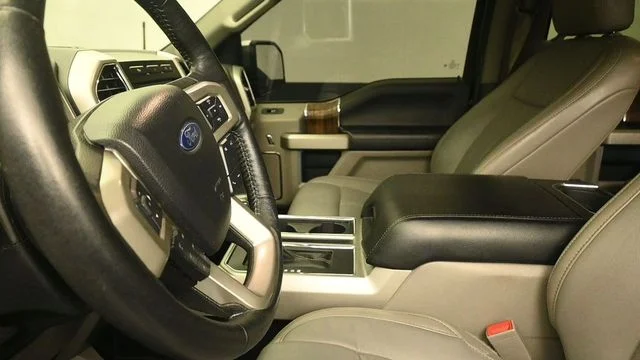 Used 2020 Gray Ford Lariat image 20