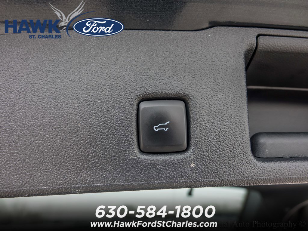 Certified Used 2022 Blue Metallic Ford SE image 24