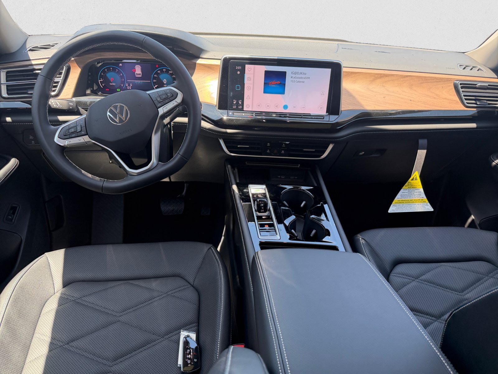 New 2026 White Volkswagen 2.0T SE w/Technology image 11