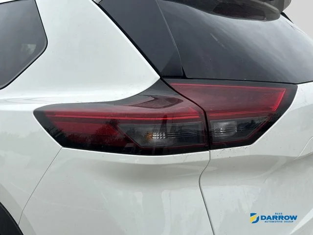 Used 2024 White Nissan S image 27