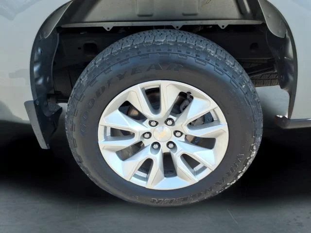 Used 2023 Gray Chevrolet Custom image 13