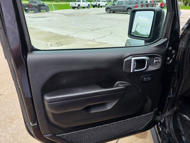 Certified Used 2023 Black Clearcoat Jeep Rubicon image 28