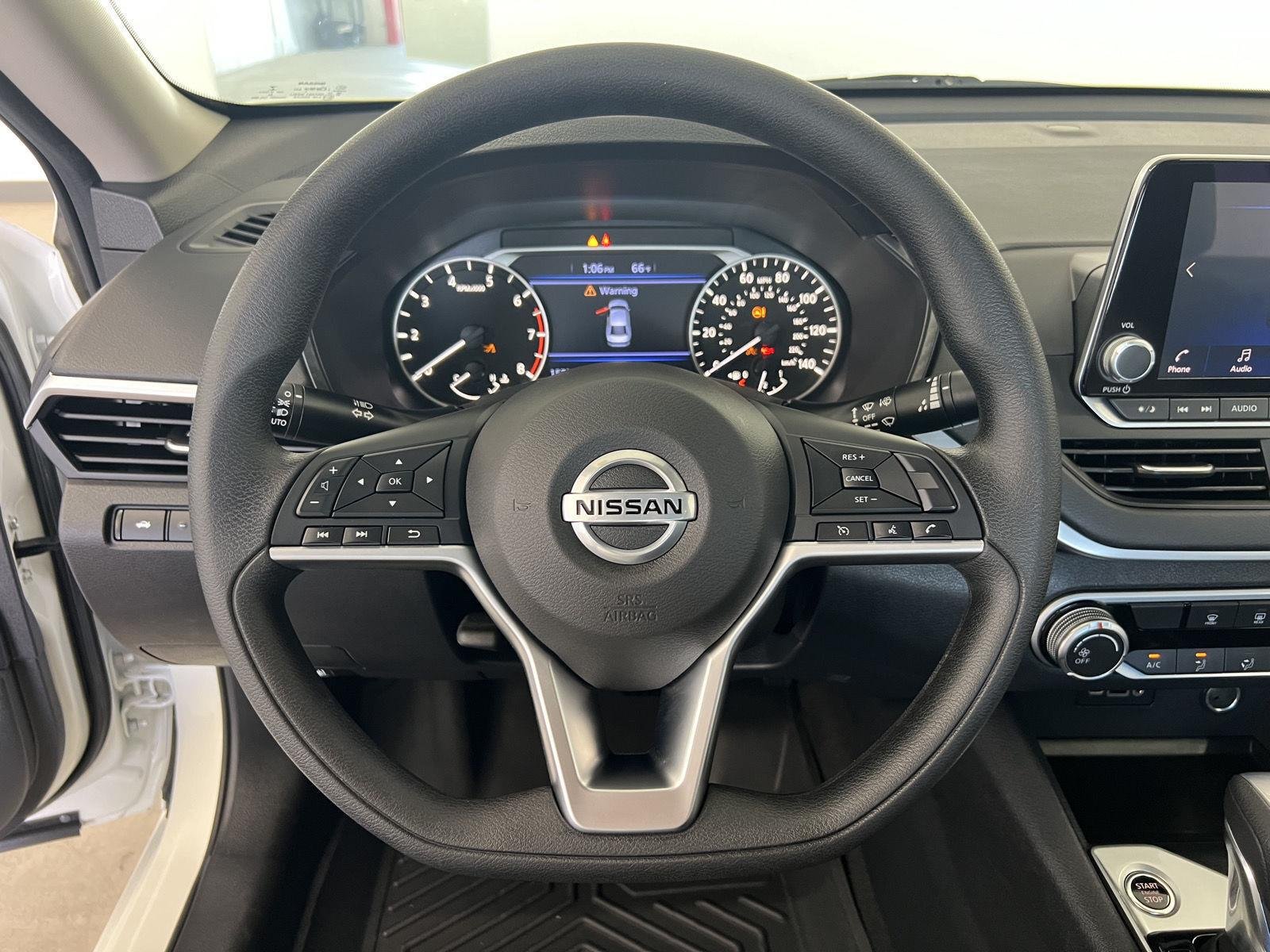 2022 Nissan Altima SV - Photo 15