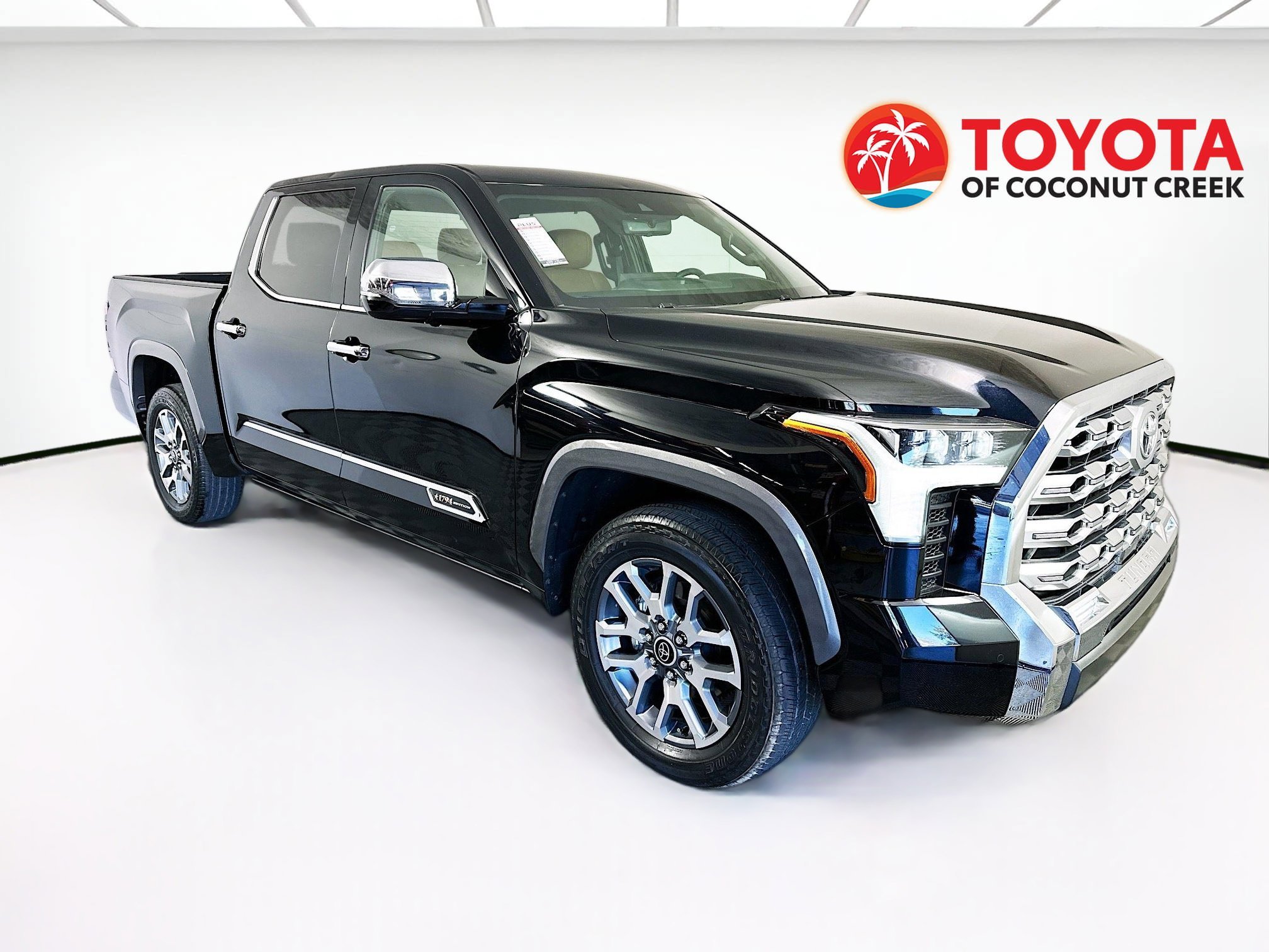 2024 Toyota Tundra thumbnail 3