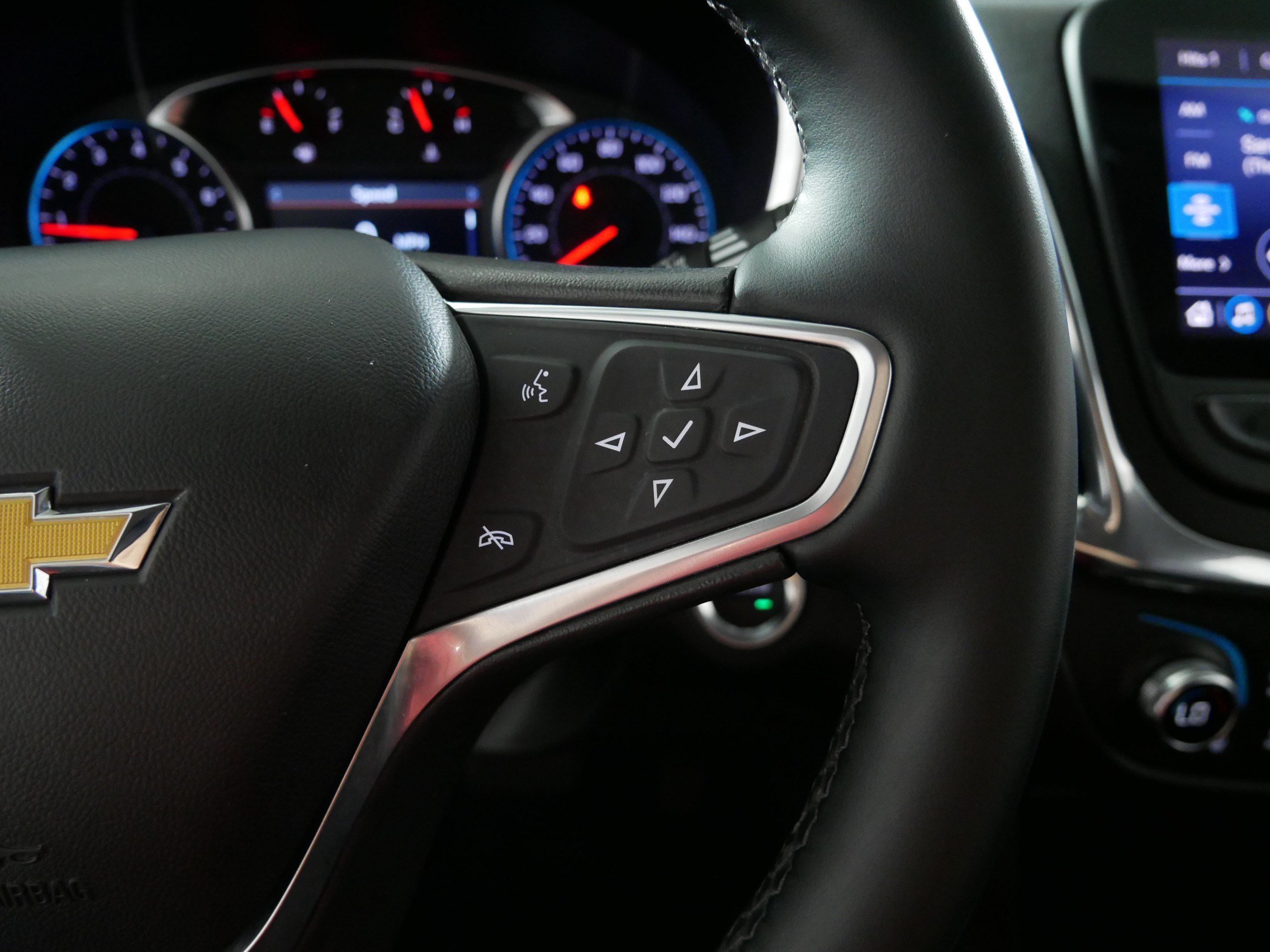 Used 2023 Mosaic Black Metallic Chevrolet LT image 28