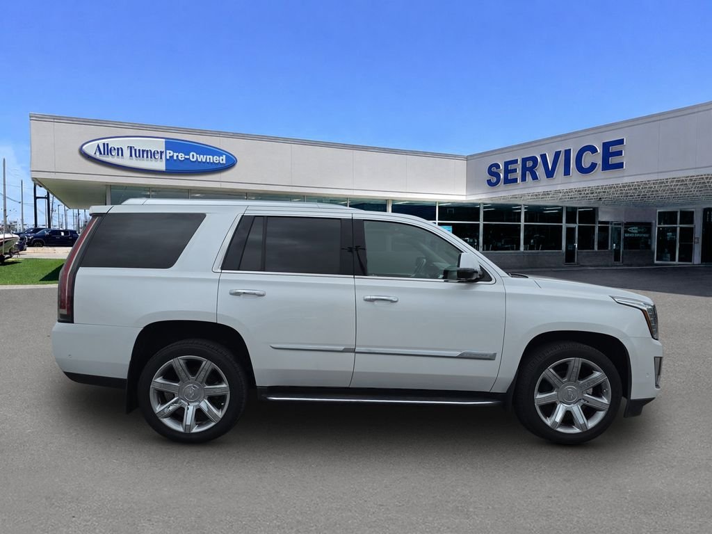 Used 2020 Crystal White Tricoat Cadillac Luxury image 9