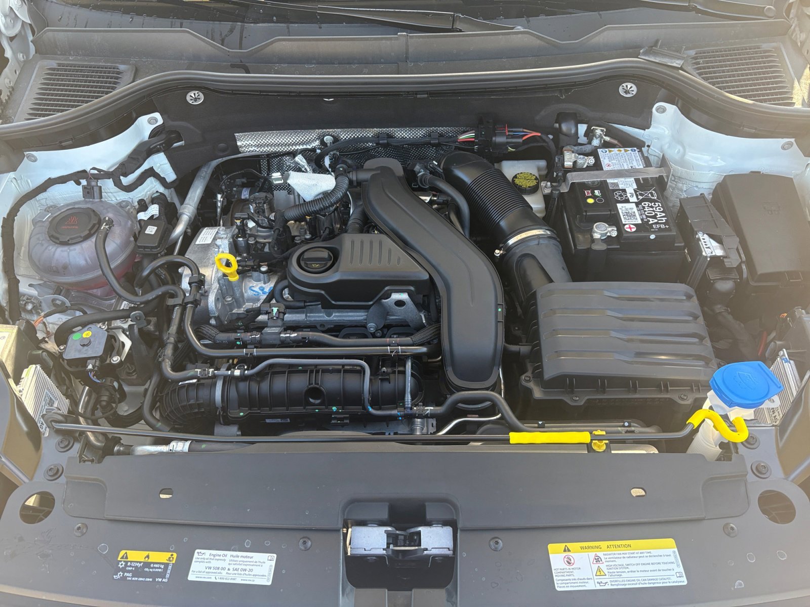 New 2026 Pure White Volkswagen SE image 11