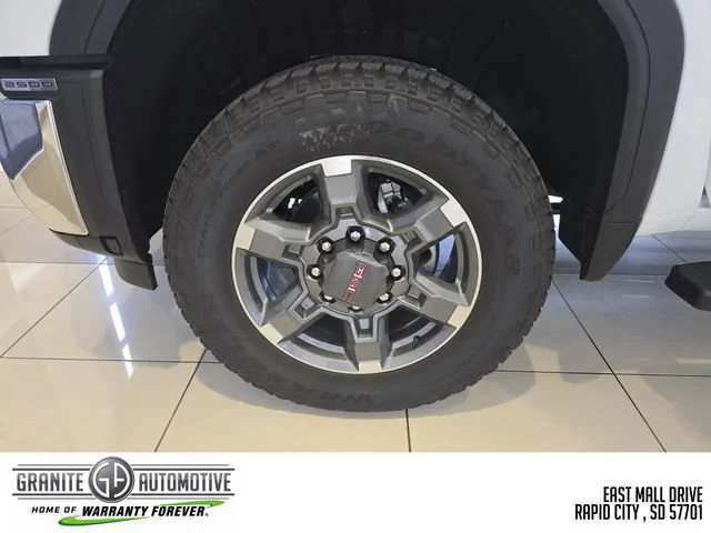 New 2026 Summit White GMC SLT image 26
