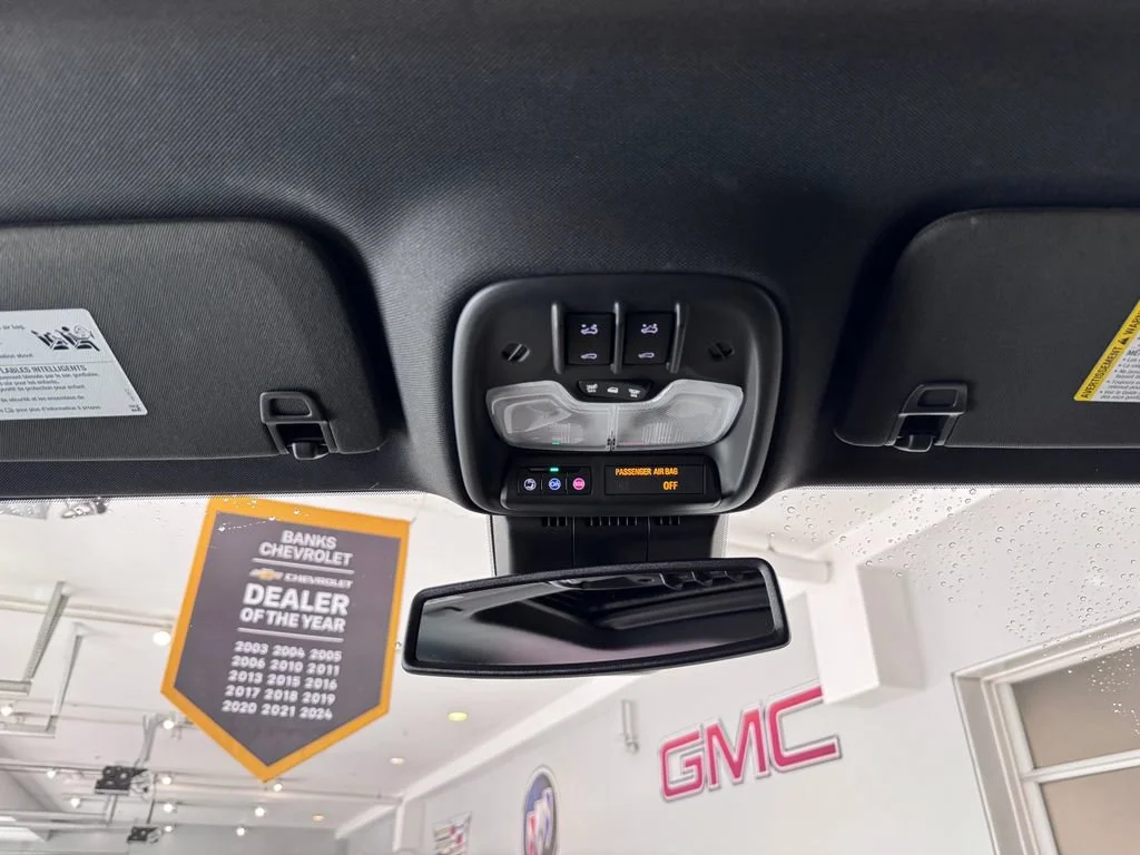 2025 Chevrolet Colorado ZR2 - Photo 28