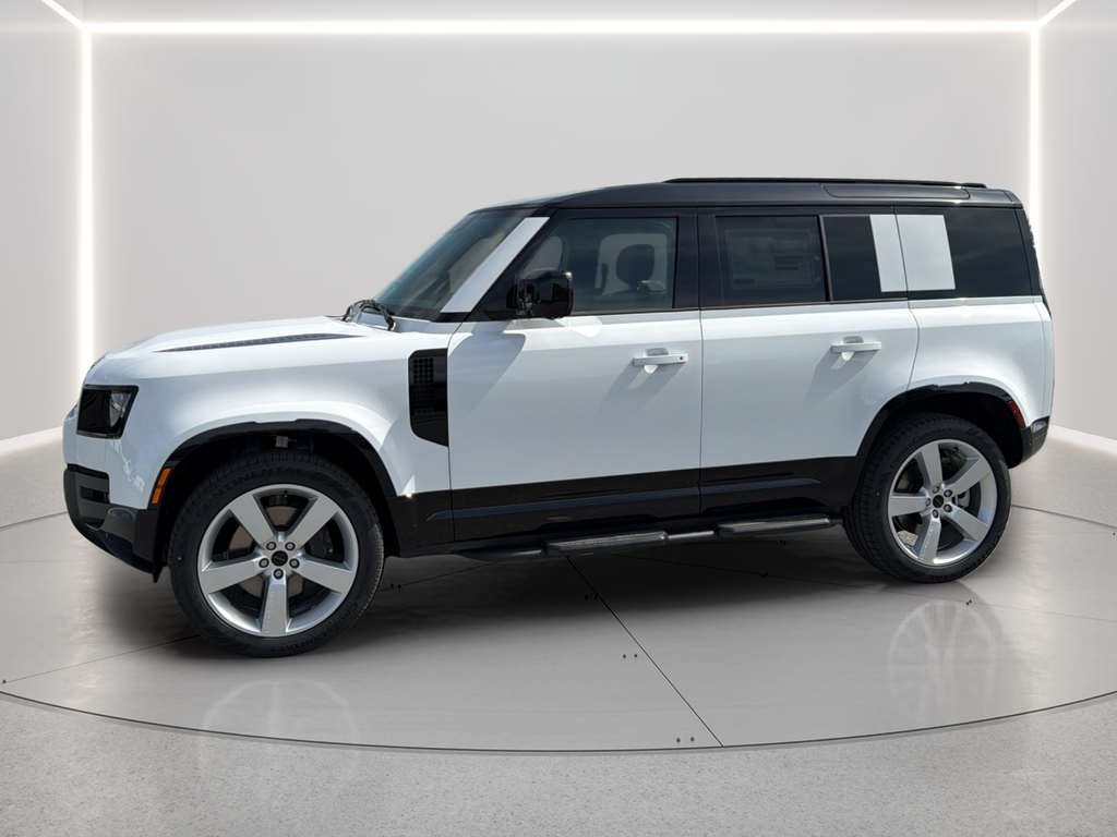 New 2026 Fuji White Land Rover X-Dynamic SE image 13