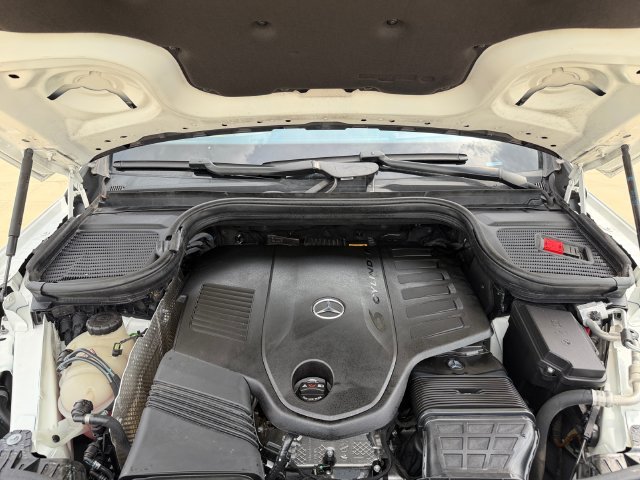 Used 2022 White Mercedes-Benz GLS 450 image 19