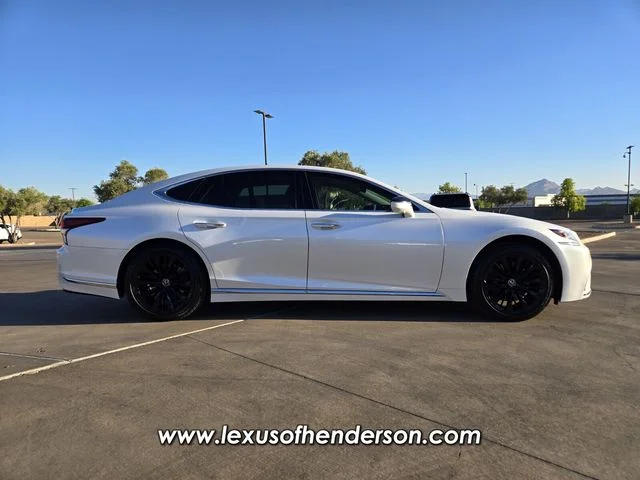 Used 2018 White Lexus 500 Base image 7