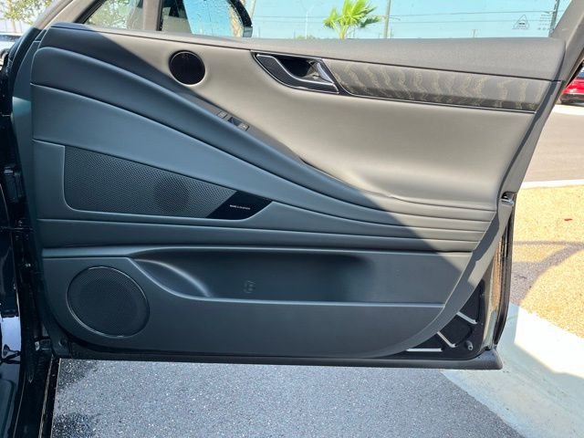 New 2026 Black Genesis 3.5T PRESTIGE BLACK image 23