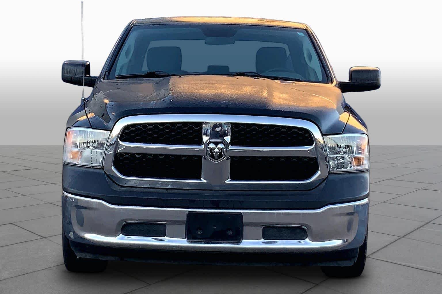 Used 2017 Black Forest Green Pearlcoat Ram Tradesman image 4