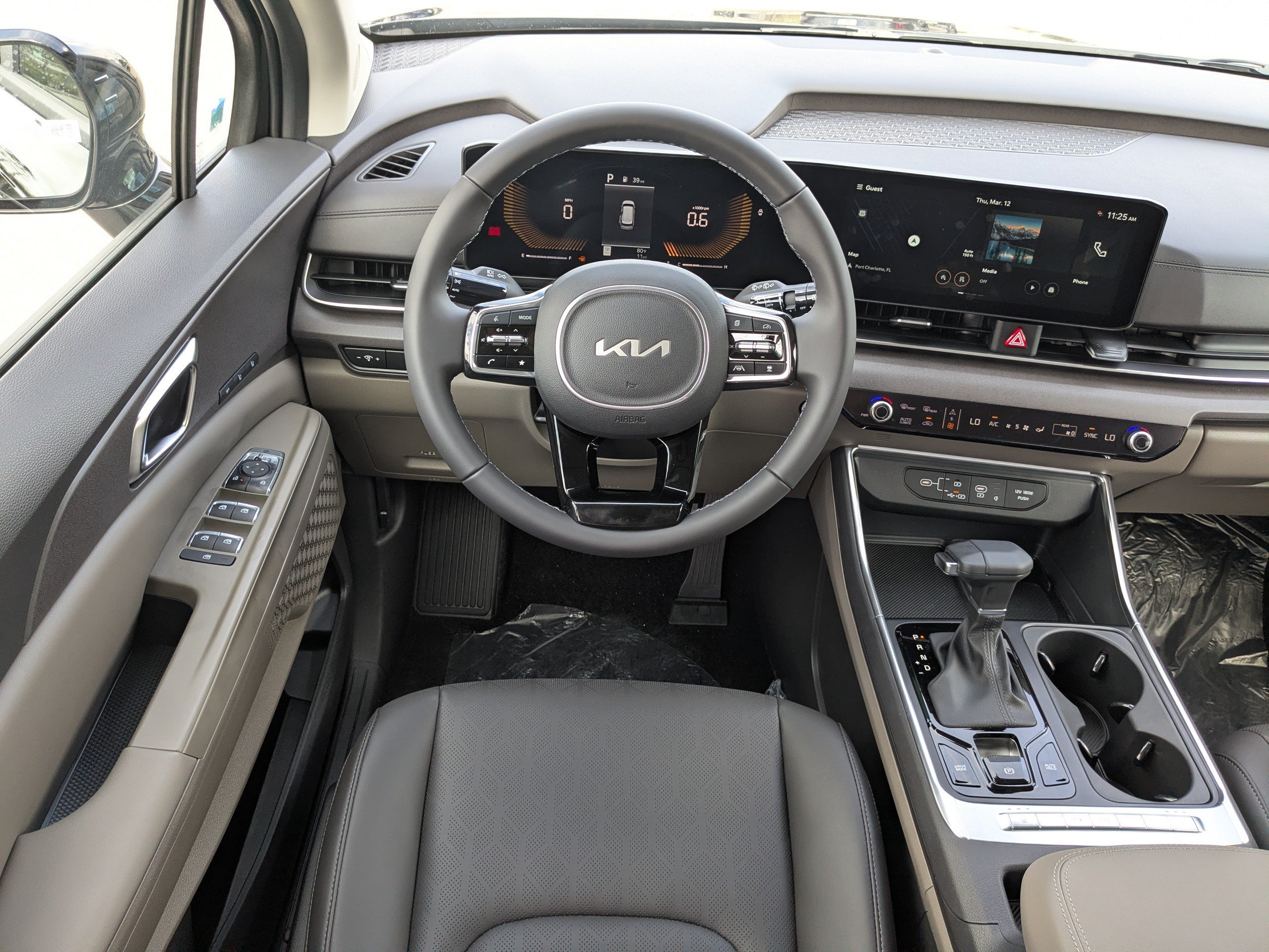 New 2026 Aurora Black Pearl Kia EX image 22