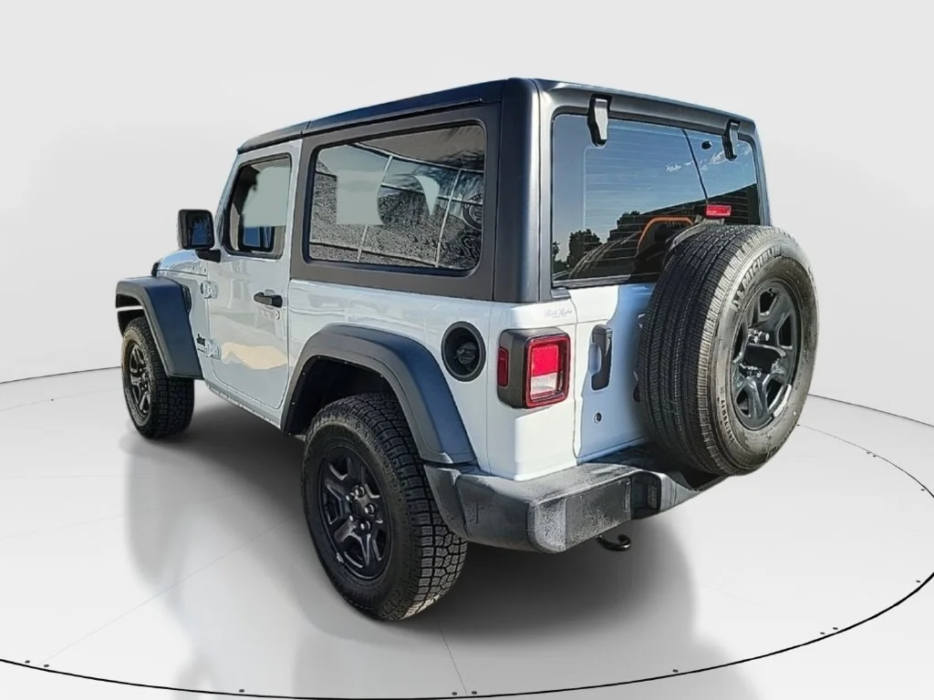 Used 2023 White Jeep Sport image 9