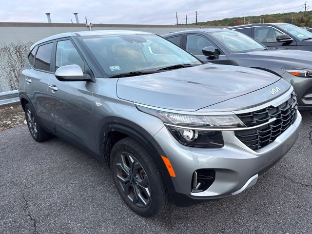 Used 2024 Gray Kia LX image 2
