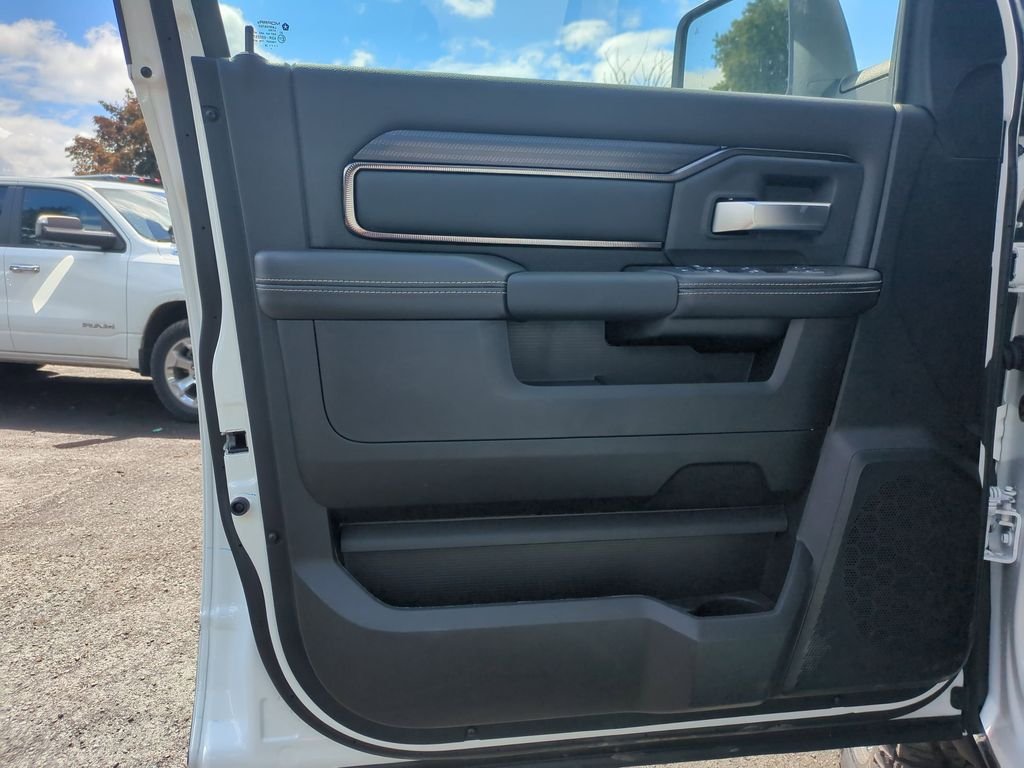 New 2026 Bright White Clear-Coat Exterior Paint RAM Rebel image 11