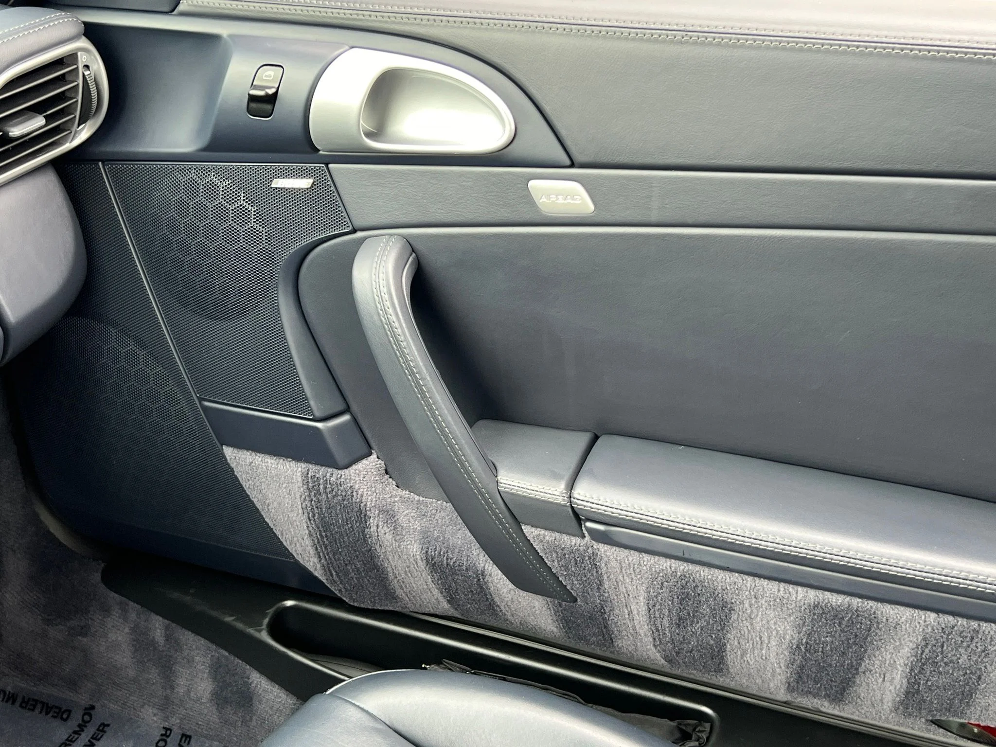 Used 2007 Silver Porsche Turbo image 34