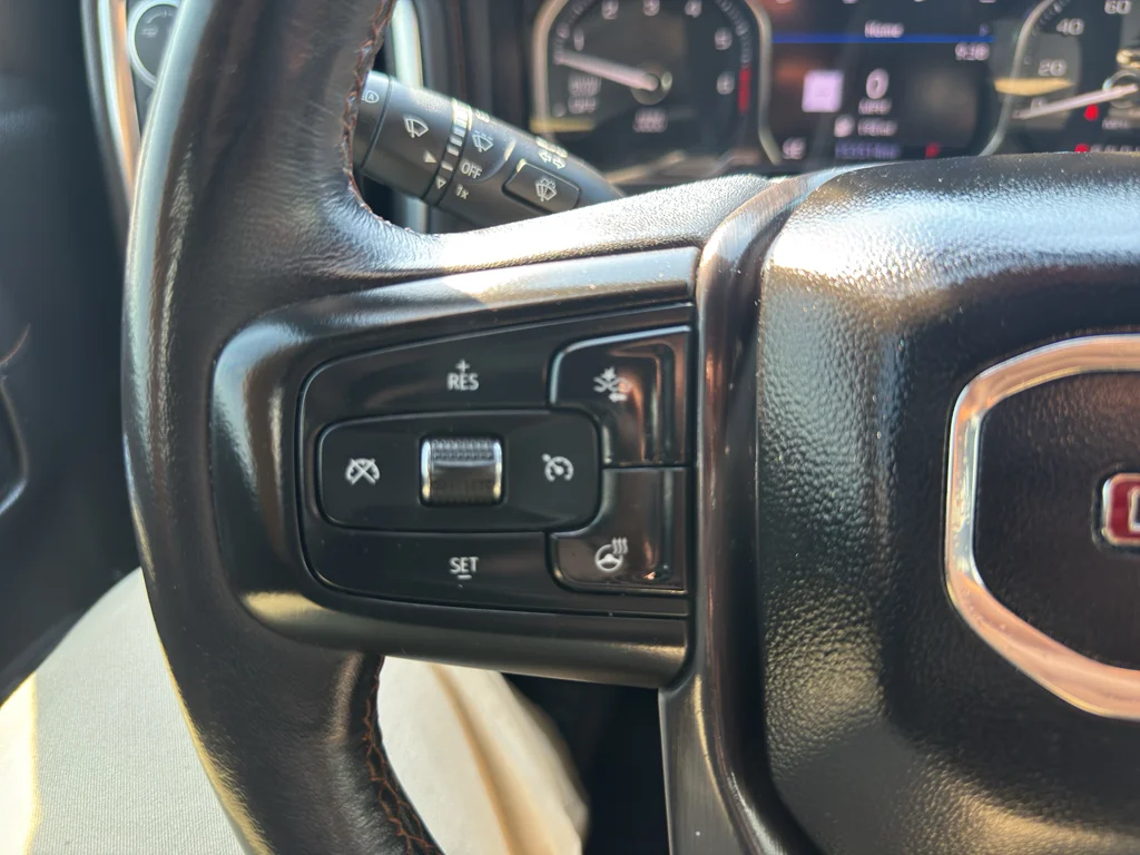 Used 2020 Onyx Black GMC AT4 image 34