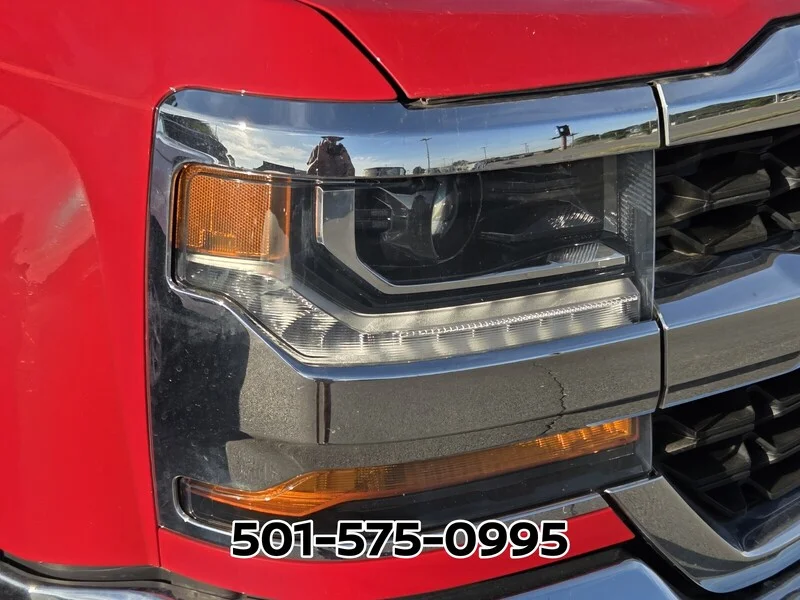 Used 2018 Red CHEVROLET LT image 10