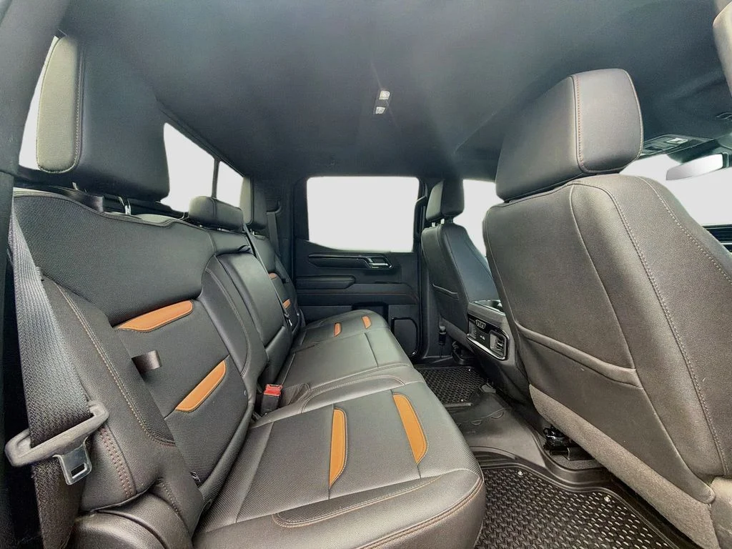 Used 2023 Silver GMC AT4 image 31