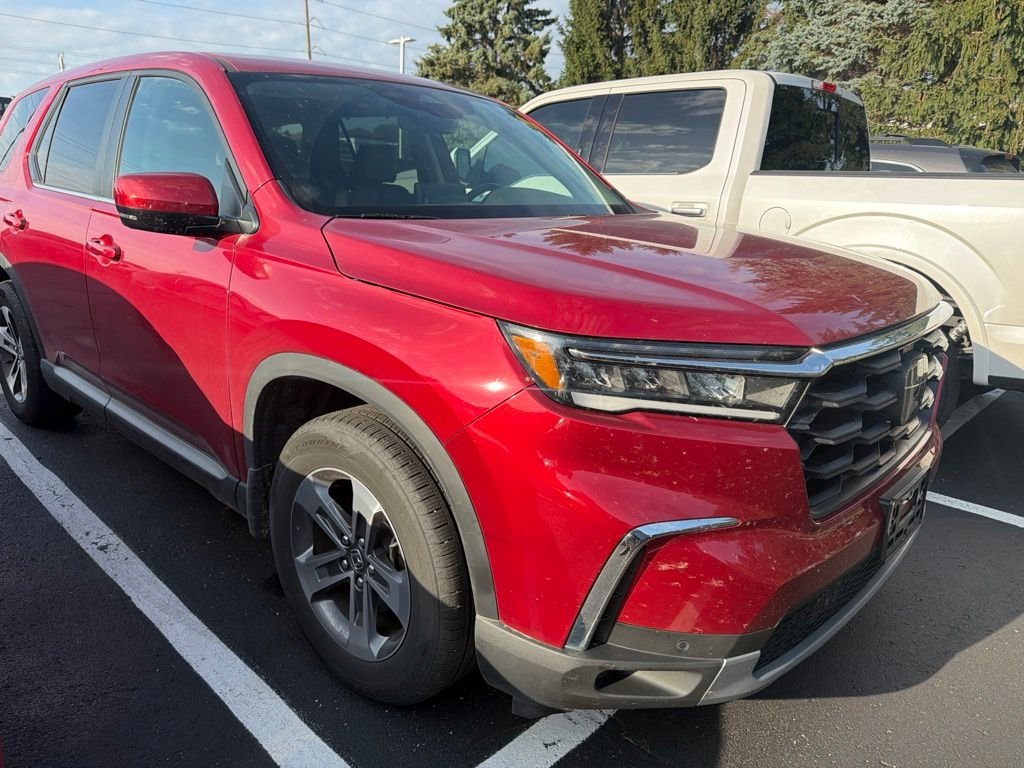 Used 2025 Radiant Red Honda EX-L image 4