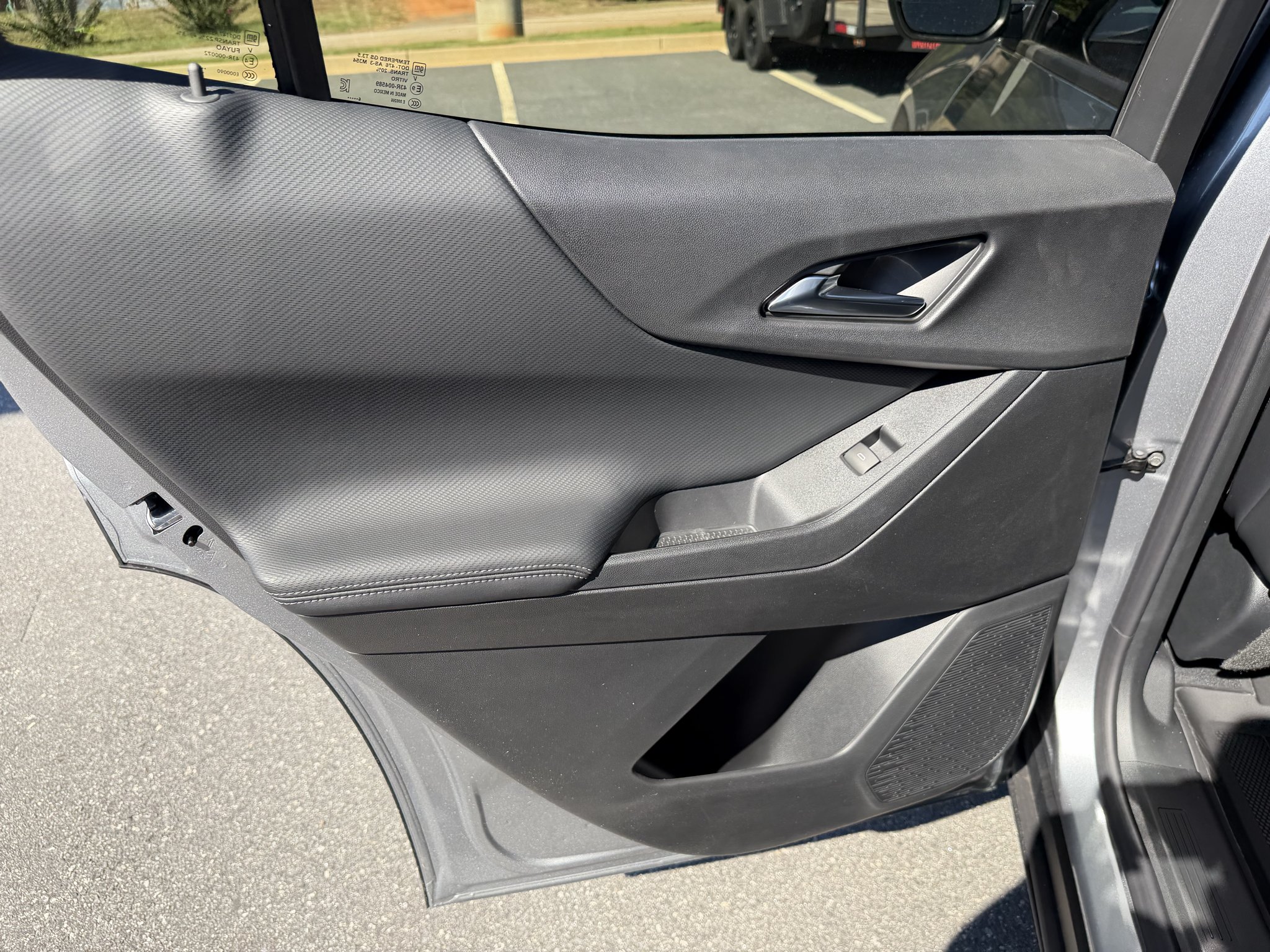 2027 Chevrolet Equinox LT - Photo 28