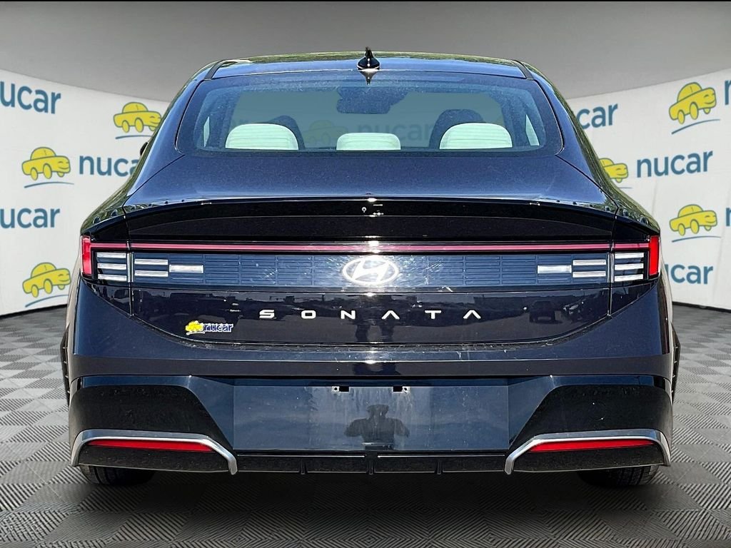 Used 2024 Carbon Blue Hyundai SEL image 5