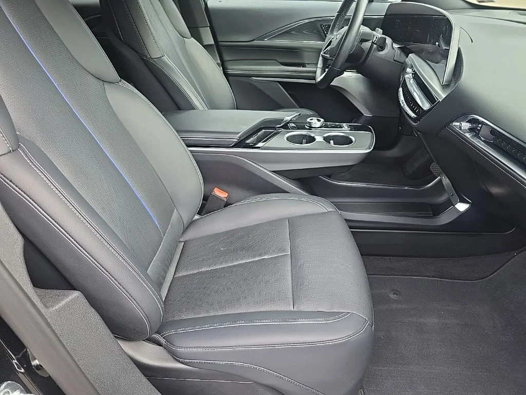 Used 2024 Black Cadillac Luxury image 14
