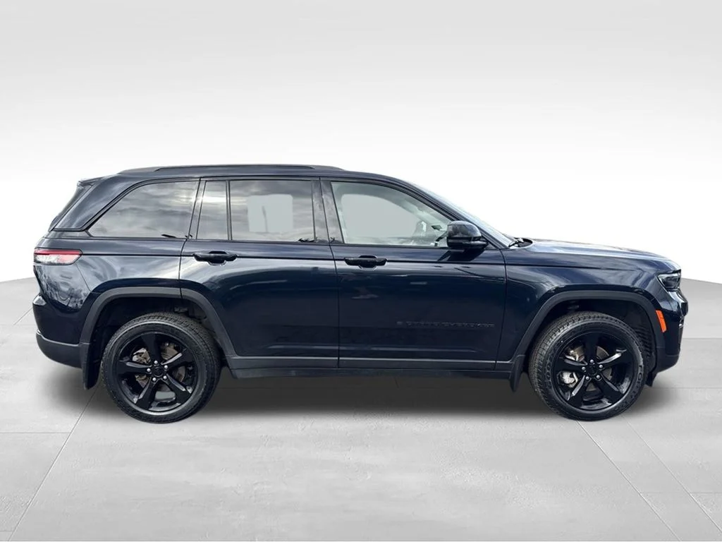Used 2023 Black Jeep Limited image 2