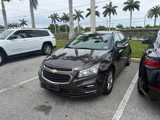 Used 2015 Gray Chevrolet 1LT image 2