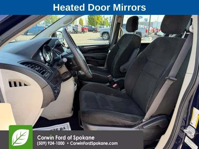 Used 2015 True Blue Pearlcoat Dodge AVP image 2