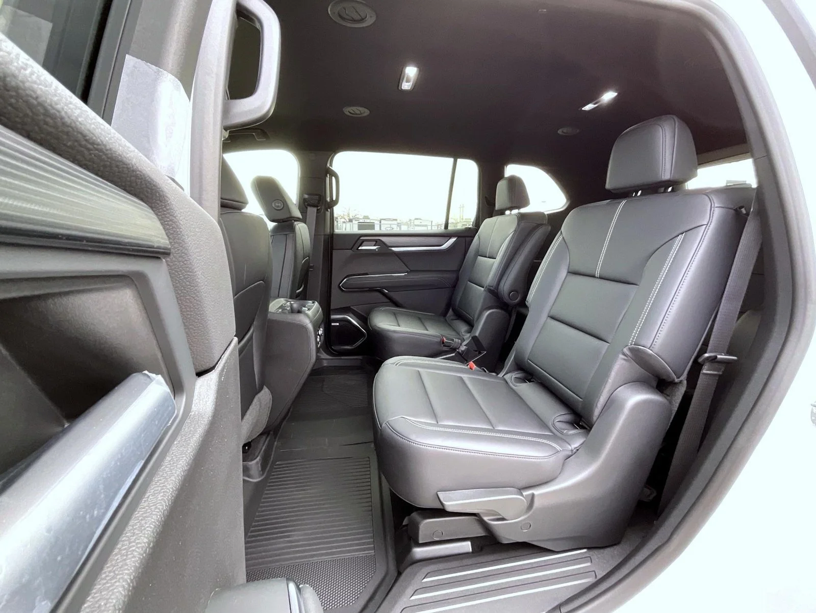 New 2026 Summit White GMC Elevation image 19