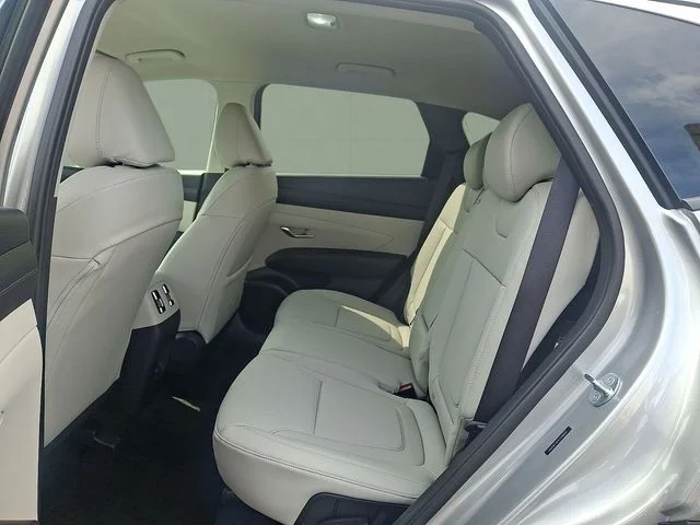 New 2026 Silver Hyundai SEL Plus image 7