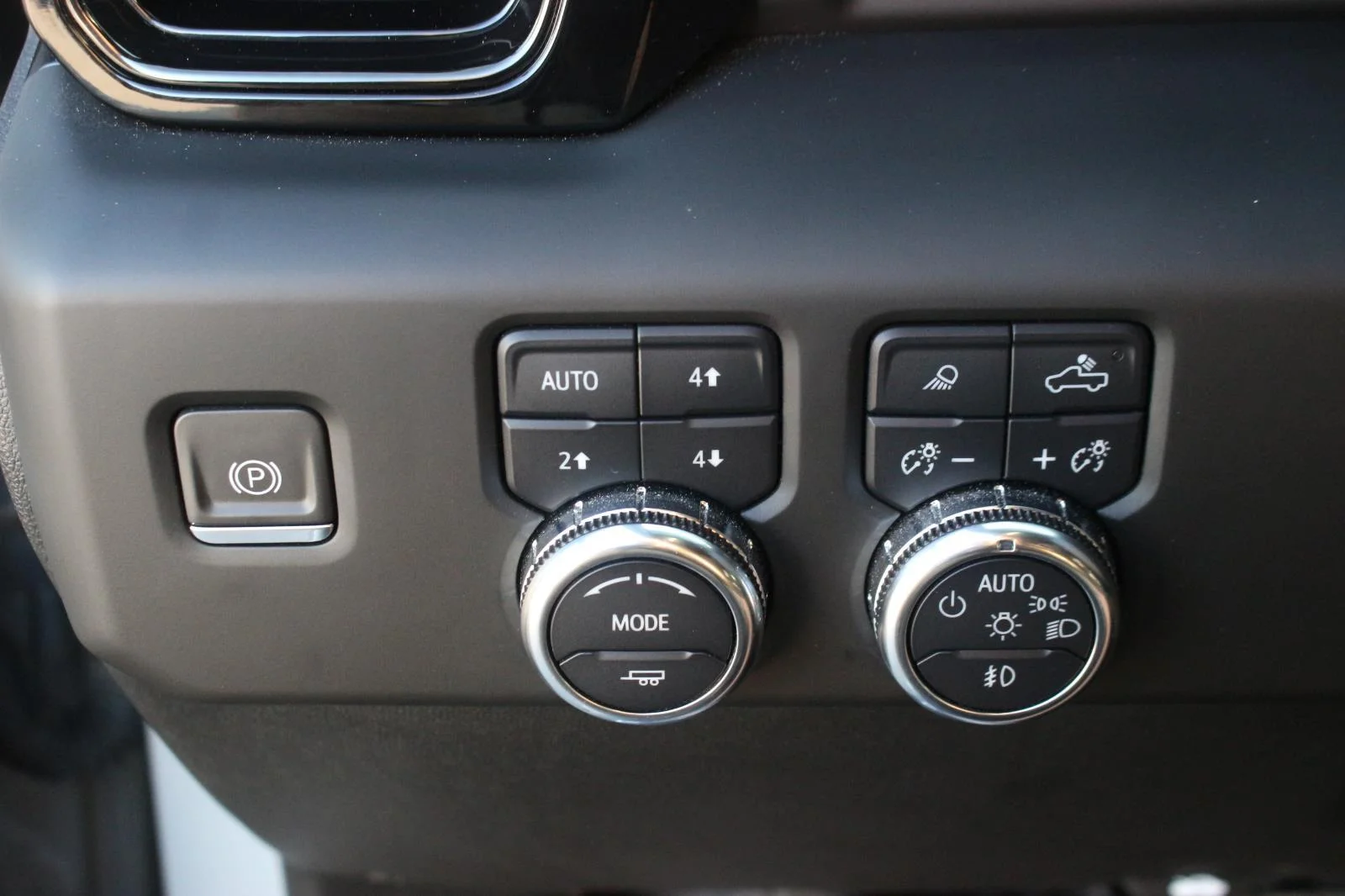 Used 2024 Thunderstorm Gray GMC AT4 image 30