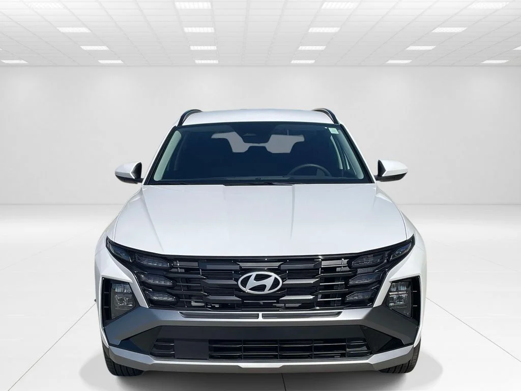 New 2026 White Hyundai SEL image 2
