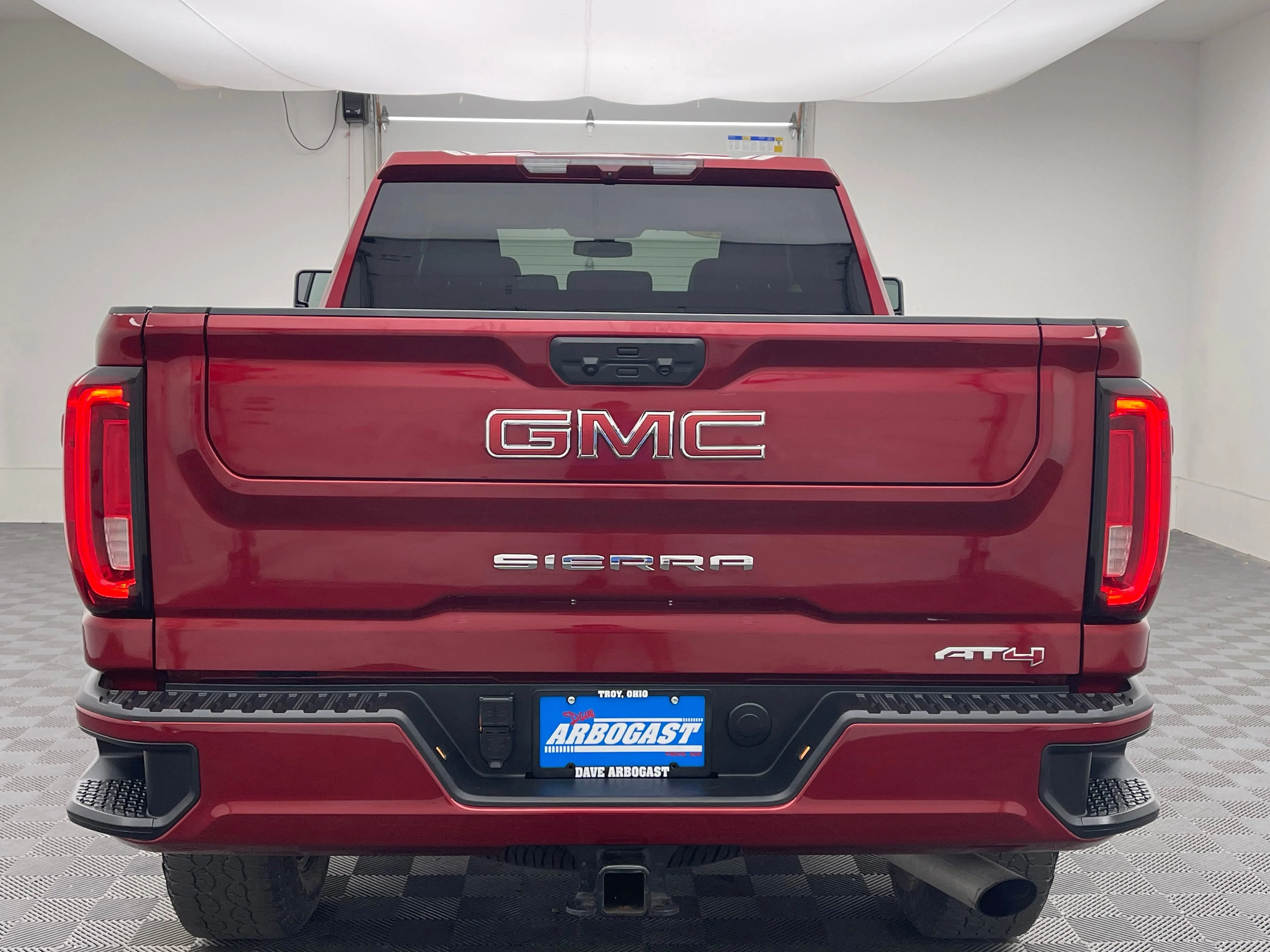 Used 2022 Cayenne Red Tintcoat GMC AT4 image 8