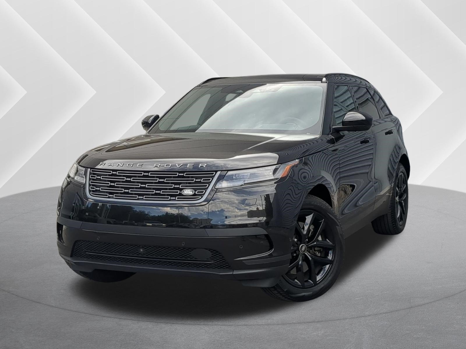 Used 2026 Santorini Black Metallic Land Rover S image 1
