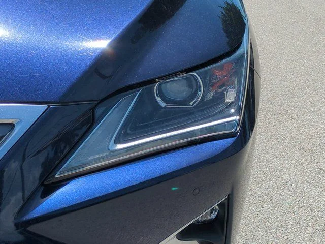 Used 2018 Blue Lexus 350L image 9