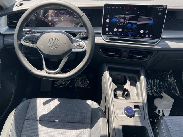 New 2026 Black Volkswagen 2.0T SE image 13