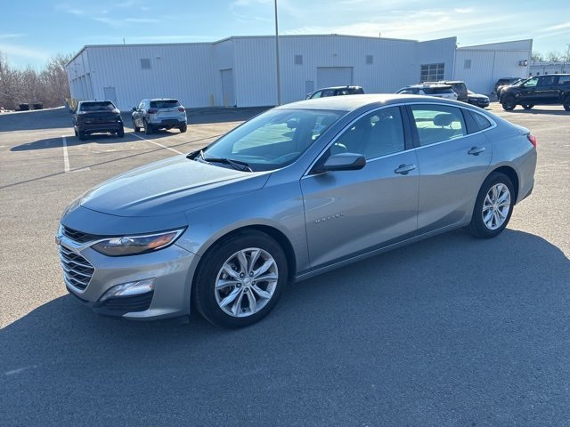 Used 2024 Chevrolet Malibu 1LT with VIN 1G1ZD5ST4RF137543 for sale in Kansas City