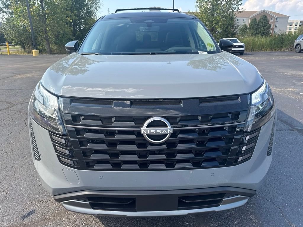 New 2026 Gray Nissan Platinum image 9