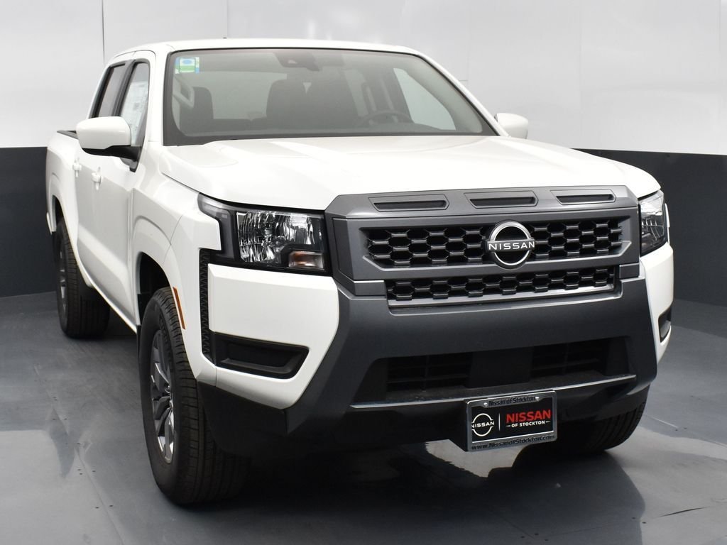 2025 Nissan Frontier SV Crew Cab photo 2