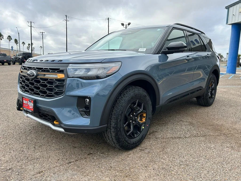 New 2026 Vapor Blue Metallic Ford Tremor® image 3
