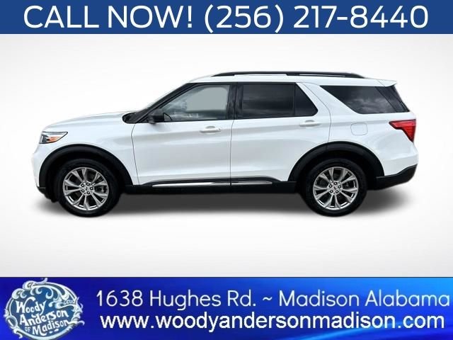 Certified Used 2022 White Metallic Ford XLT image 3