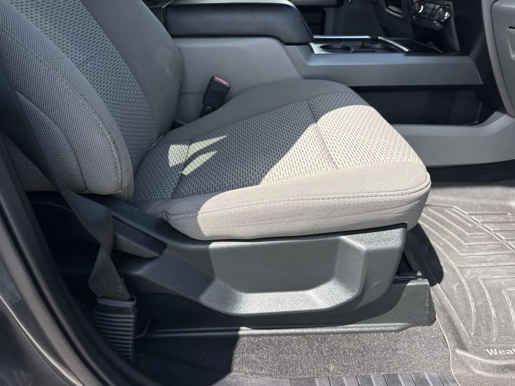 Certified Used 2020 Magnetic Metallic Ford XLT image 11