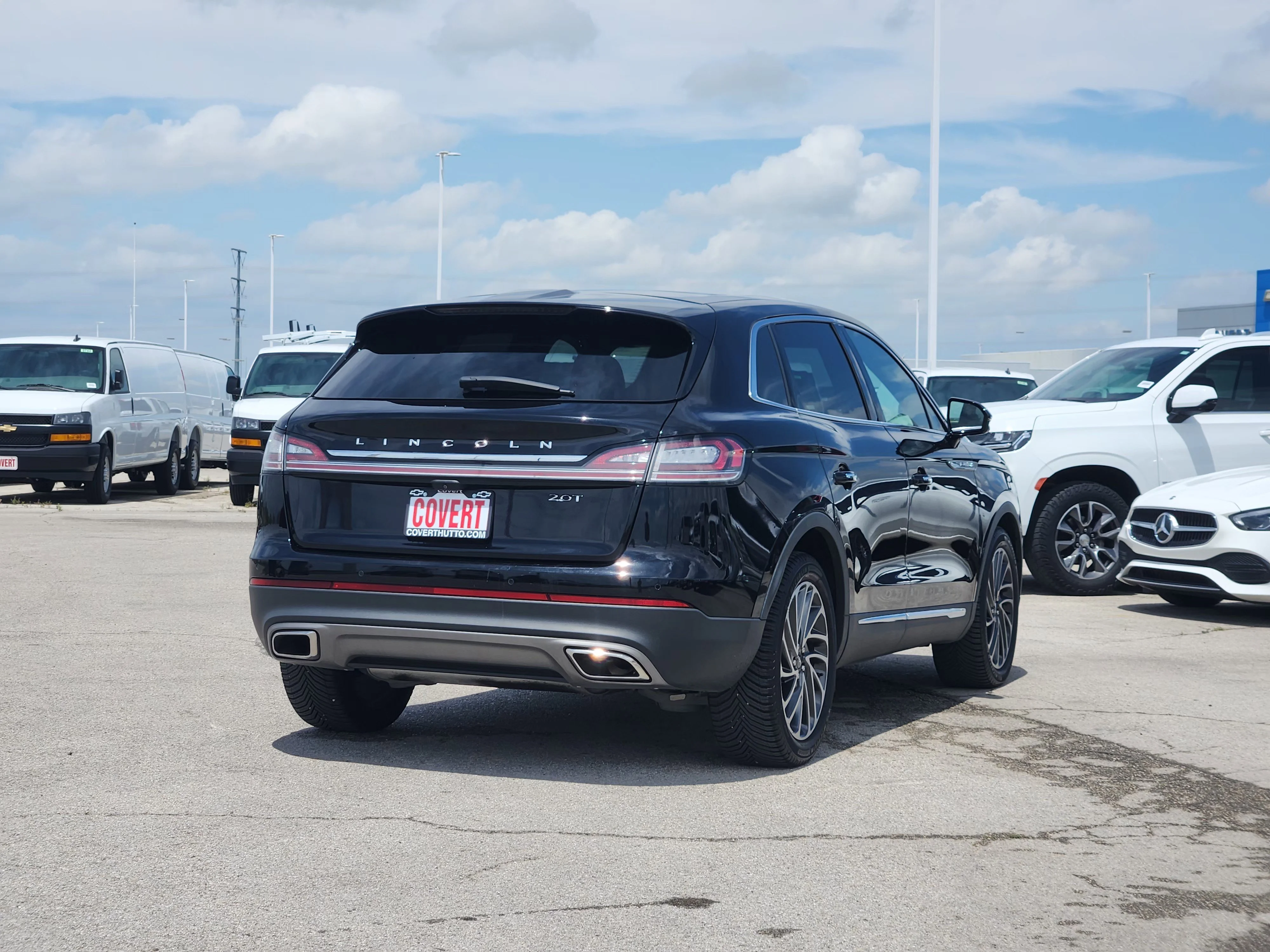 Used 2019  Lincoln Reserve image 7