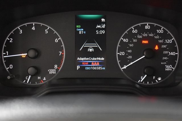 Used 2024  Toyota SE image 23