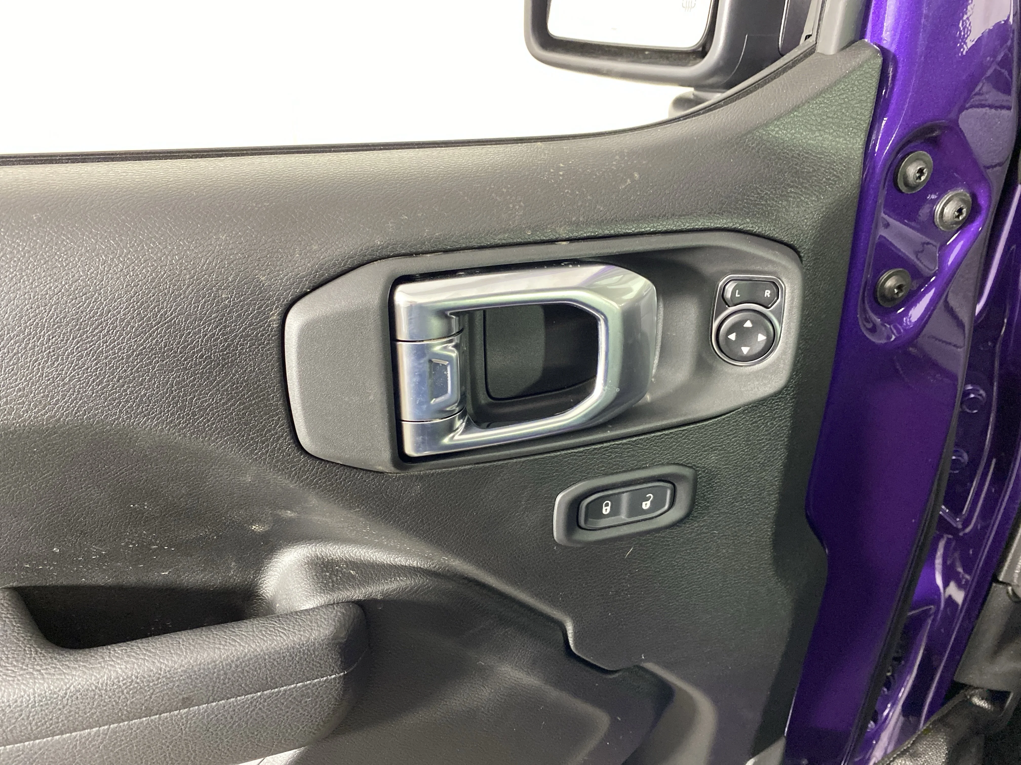 New 2026 Reign Jeep Sport S image 13